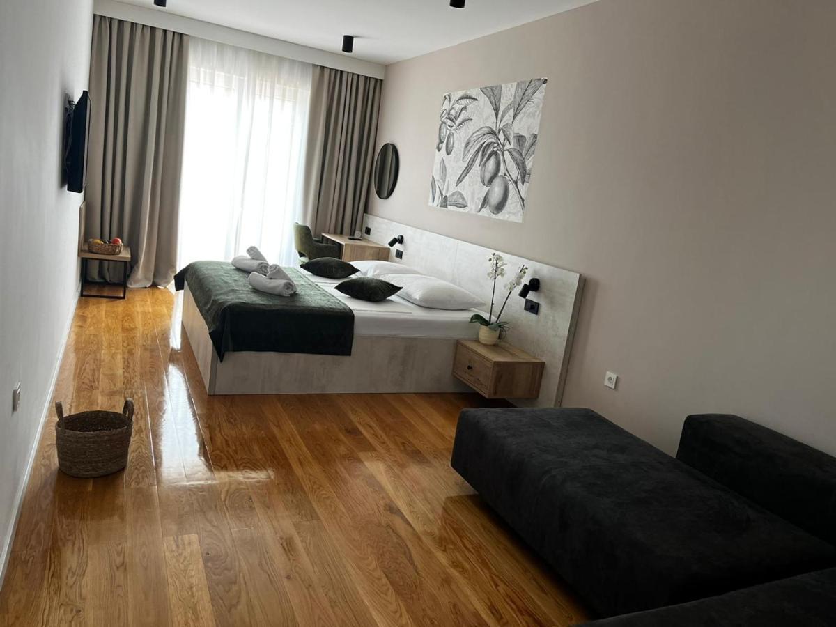 Memori Bed&Breakfast Rab Town Exterior foto